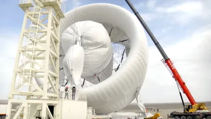 Un „dirijabil” care produce curent: China testează o centrală eoliană gonflabilă de 3 MW la 2.000 de metri altitudine