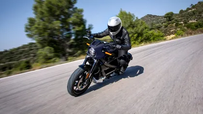 Ar putea fi cea mai bună motocicletă electrică, se vinde ”ca pâinea caldă”. Gigantul care deține 70% din piață