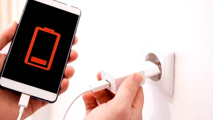 Încărcarea telefonului în ordinea greșită îl poate strica. Greșeala de 2 secunde pe care o fac mulți