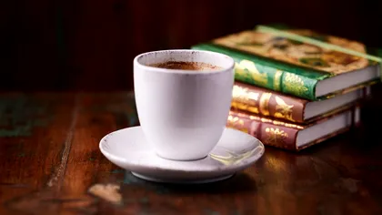 Care este pluralul corect pentru „cappuccino”. Cum spuneau românii înainte: „capuținer”