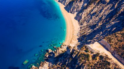 Cele mai ieftine insule din Grecia în 2026. Mulţi spun că sunt şi mai frumoase decât Santorini sau Corfu