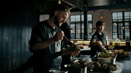 Change Drivers revine cu un episod despre risipa alimentară: chef Douglas McMaster explică de ce mâncarea nu ar trebui irosită