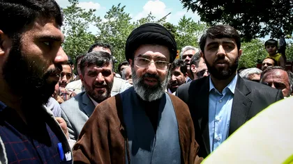 Cine e Mojtaba Khamenei şi de ce a fost ales ca noul lider suprem al Iranului. Israel amenință că-l va asasina