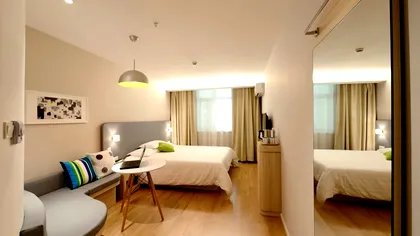 Noul trend preferat de turiștii români. Hotelurile pierd tot mai mult teren, spre ce se orientează acum cei care caută cazare