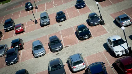 Platforma online care îţi spune câţi proprietari a avut maşina pe care vrei să o cumperi. Aşa nu vei mai fi păcălit de samsari