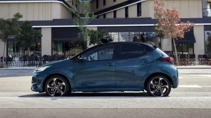 Cea mai bine vândută mașină din Europa de la Toyota trece pe electric. Este un fel de Dacia Sandero, dar mai deșteaptă pe oraș