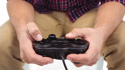 Un joc important renunță la unele voci generate de AI și revine la actori reali