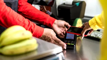 De ce POS-urile noi din supermarketuri au cameră foto: răspunsurile date de români, virale: „Primeşti discount dacă arăţi bine”
