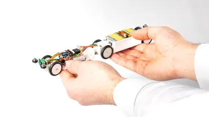 Robotul „șoarece” care intră acolo unde oamenii nu au acces. Cum ajută noua invenție la întreținerea Large Hadron Collider