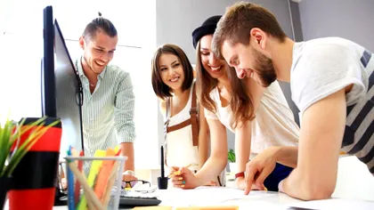 Câte ore de muncă sunt prea multe pentru o zi bună. Pragul peste care scade fericirea angajaților