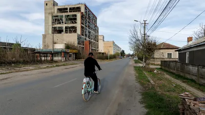 Oraşul din România din care localnicii fug cu prima ocazie. Lipsa locurilor de muncă, unul dintre motive