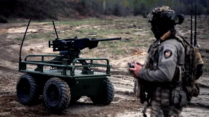 Pentru prima dată în istorie, roboți și drone au cucerit o poziție rusească pe frontul din Ucraina. Zelenski anunță o premieră militară