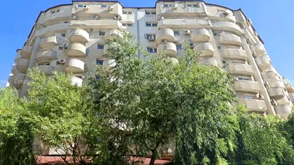Un bloc din București a fost scos la vânzare integral. Suma cerută pentru cele 50 de apartamente