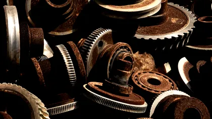 Mecanismul Antikythera, computerul antic care pare prea avansat pentru epoca lui: misterul din bronz care încă pune istoricii pe gânduri