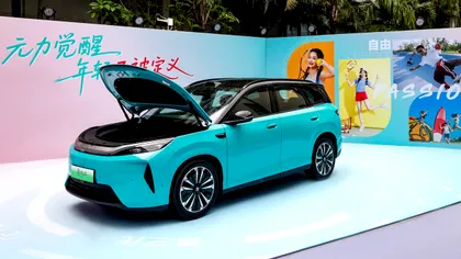 Electricul chinezesc de 15.200 de euro care pune presiune pe Europa: BYD Yuan Plus vine cu baterie nouă, încărcare fulger și frigider încorporat