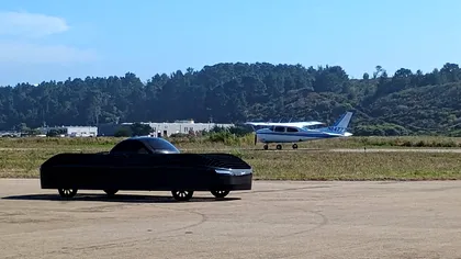 Mașina zburătoare electrică ce a sărit peste un Tesla Cybertruck se apropie de livrare: costă peste 258.000 de euro și promite 177 km în aer