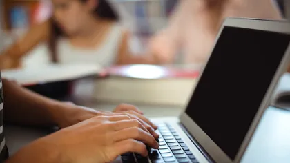 5 laptopuri ieftine și bune pe care le poți cumpăra în 2026, dacă n-ai pretenții prea mari. Modelele accesibile care atrag atenția anul acesta
