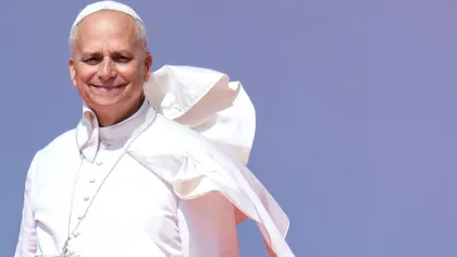 Unul dintre creatorii chatbotului Claude spune că lumea AI intră într-o zonă periculoasă: îi dă dreptate Papei Leon