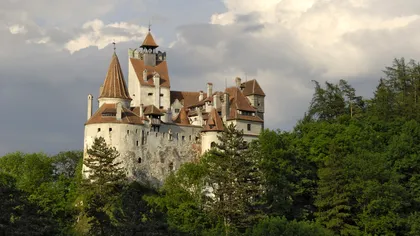 Se fac angajări la Castelul Bran după preluarea de către grupul care gestionează moștenirea lui Elvis Presley. Americanii pregătesc o nouă strategie de dezvoltare