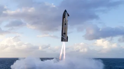 Starship V3 a ajuns pe orbită, dar revenirea oamenilor pe Lună ar putea întârzia din nou