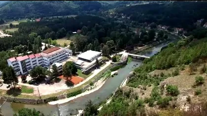 Stațiunea ieftină aflată la câteva ore de România. Cazarea începe de la 13 euro, iar cafeaua costă mai puțin de 1 euro