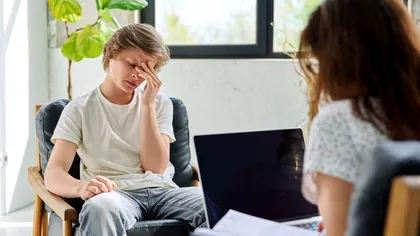 Tinerii de 16 ani ar putea merge singuri la psiholog. Ce schimbare importantă prevede un proiect de lege