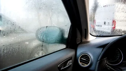 De ce se aburesc geamurile imediat după ce pornești căldura și când problema nu e de la vreme