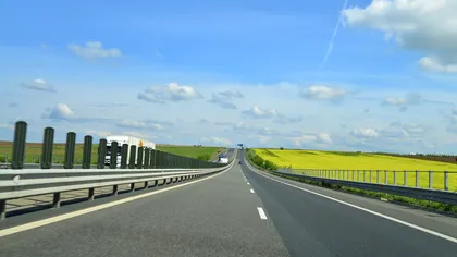 Cu ce viteză să mergi pe autostradă pentru a economisi carburant. Consumul poate scădea chiar și cu 30%