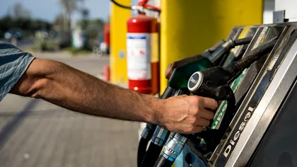 De ce s-a scumpit motorina în România, deși în restul UE s-a ieftinit. Explicațiile experților