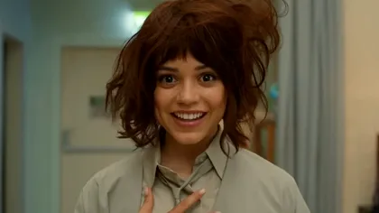 Jenna Ortega devine un robot care vrea să salveze o familie: primul trailer „Klara and the Sun” arată o altă față a lui Taika Waititi