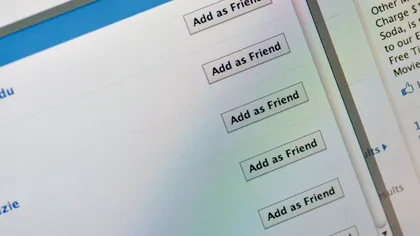 Îți apar la sugestii persoane pe care le cunoști? Ce știm cu adevărat despre algoritmii Facebook și Instagram și mitul vizitelor pe profil
