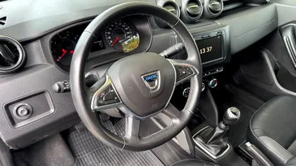 Dacia cu volan tocit: uzură normală sau indiciu de kilometraj mai mare decât cel afișat
