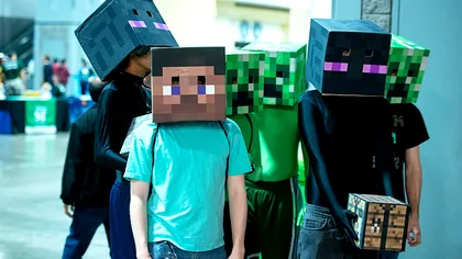 Minecraft, jocul care a crescut odată cu noi. Cum a transformat simple blocuri într-o lume fără limite