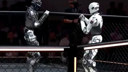 VIDEO | Primul turneu de lupte libere între roboți umanoizi a oferit scene incredibile. Unul dintre ei și-a pierdut capul la propriu, dar a continuat meciul
