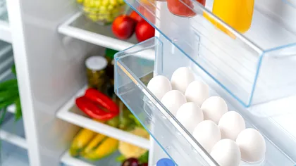 Semnele că frigiderul începe să consume prea mult curent. Cum depistezi problema din timp