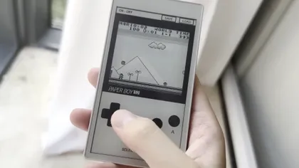 A transformat un e-reader într-un Game Boy care rulează surprinzător de fluid: e-Ink la 60 Hz, cu un simplu ESP32