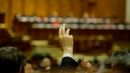 Cât primește un deputat sau senator de la stat în fiecare lună. Salariu, diurnă, cazare și transport