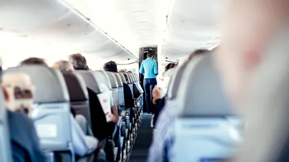 Ai bilet de avion, dar compania nu te lasă să urci la bord. Câți bani poți primi în caz de overbooking