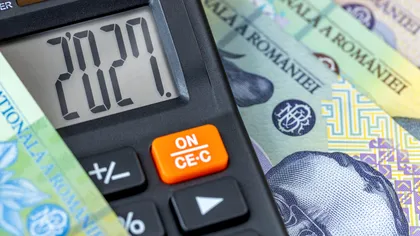 Cu cât îți crește salariul pentru fiecare prag de vechime. Cum se aplică majorările din noua Lege a salarizării după 3, 5, 10, 15 și 20 de ani