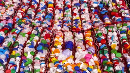 Plasticul care se evaporă la căldură și se reconstruiește singur: ar putea schimba fundamental ideea de reciclare