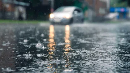 Vreme severă în România. De la caniculă la furtuni în doar câteva ore. Bucureștiul, sub două alerte meteo