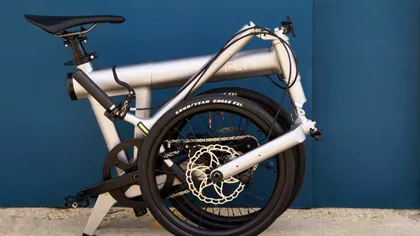 Bicicleta electrică pliabilă care cântărește cât una normală. FLIT M2i promite mobilitate premium fără compromisuri