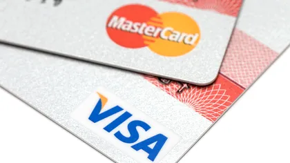 Noul serviciu care elimină drumurile la bancă. Poți depune numerar direct pe cardurile Visa și Mastercard