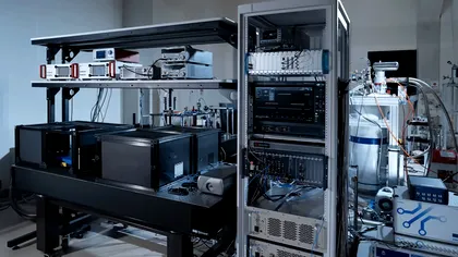 Fujitsu prezintă primul computer cuantic pe bază de diamant. Funcționează la -271,6°C și țintește 1.000 de qubiți logici până în 2035