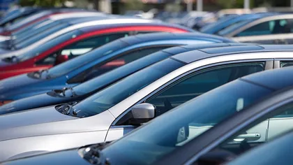Ce amendă riști dacă nu asiguri mașina după ce ai parcat. Regula valabilă și pentru automobilele cu transmisie automată