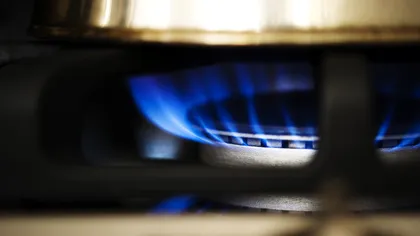 Cât ne va costa căldura la iarnă? Gazele se scumpesc, iar rezervele sunt sub nivelul de anul trecut