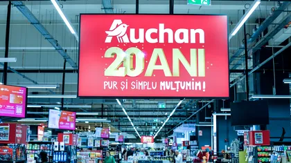Auchan aduce o nouă experiență de cumpărături în România. Intrări spectaculoase cu LED, panouri 3D și un sistem care îi ajută pe clienți să evite cozile