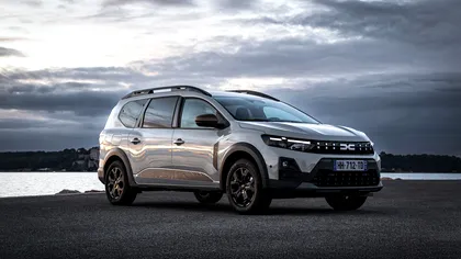 Dacia Jogger cu plafon panoramic: lumină și confort sau căldură și costuri suplimentare
