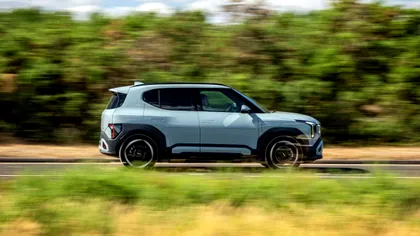 Kia EV2 cucerește Europa, cu peste 3.300 de mașini înmatriculate într-o singură țară. SUV-ul electric cu autonomie de 453 km ar putea pune presiune pe Dacia