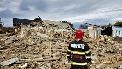 Momentul exploziei devastatoare din Vrancea, surprins pe camere. O butelie cu GPL ar fi sărit în aer, mai multe locuinţe au fost distruse